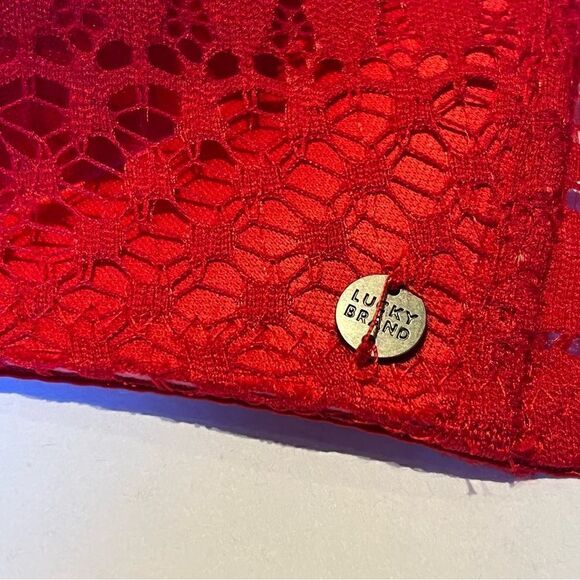 Lucky Brand Bra Red 36D Padded, adjustable straps - Picture 8 of 8